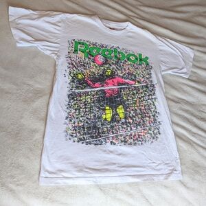 Vintage Reebok Volleyball T-shirt Size Small